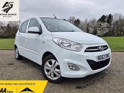 Used Hyundai i10 Style 86 HP (63 kW) 2013 White Hatchback