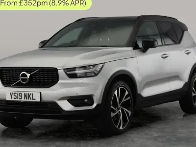 Usado Volvo XC40 R-Design Pro 247 CV (181 kW) 2019 Plateado SUV