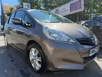 Used Honda Jazz ES 99 HP (72 kW) 2012 Brown Hatchback