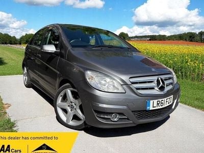 Mercedes B180