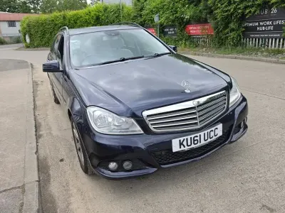 Used Mercedes C200 AMG Edition 1 136 HP (100 kW) 2011 Blue Estate