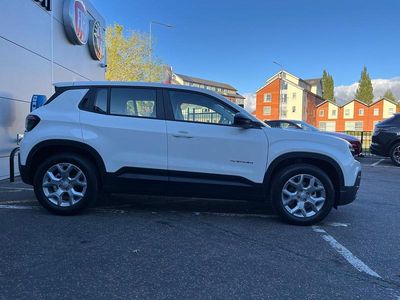 Used Jeep Avenger Altitude 101 HP (74 kW) 2024 White SUV