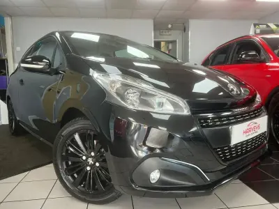 Used Peugeot 208 2018 Black Hatchback
