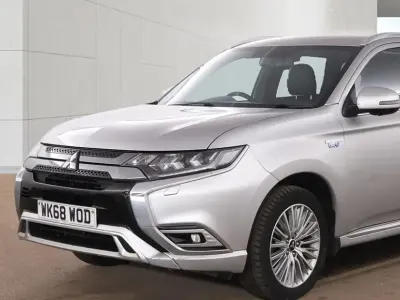 Used Mitsubishi Outlander P-HEV 174 HP (127 kW) 2018 Estate