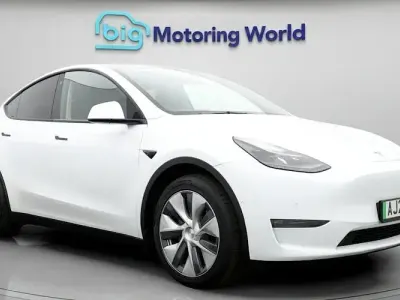 Used Tesla Model Y Long Range AWD 378 kW (514 HP) 2022 White SUV
