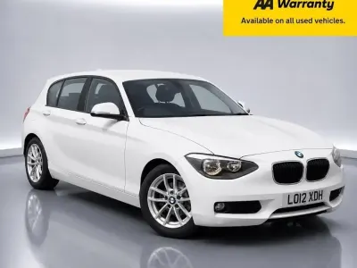 Begagnad BMW 116 Efficient Dynamics 2012 Vit Halvkombi