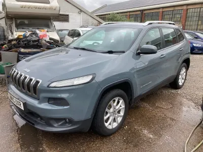 Used Jeep Cherokee Longitude 170 HP (125 kW) 2015 Grey SUV
