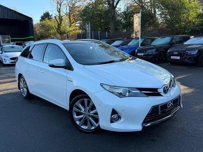 White Used 2014 Toyota Auris Hybrid Estate | £9,995 (A bit pricey)
