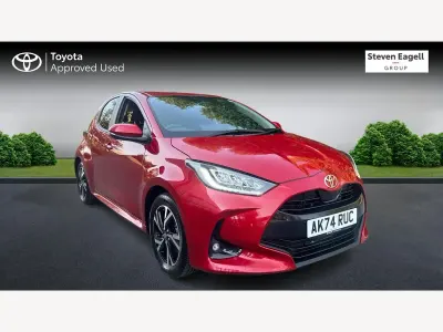Used Toyota Yaris Design 116 HP (85 kW) 2024 Red Hatchback