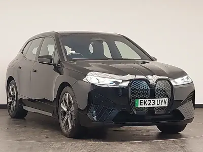Usado BMW iX M Sport 239 kW (326 HP) 2023 Preto SUV