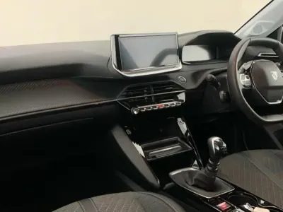 Second-hand Peugeot 208 Allure 99 CP (72 kW) 2025 Alb Hatchback