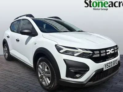 Used Dacia Sandero Essentiel 91 HP (66 kW) 2022 White Hatchback