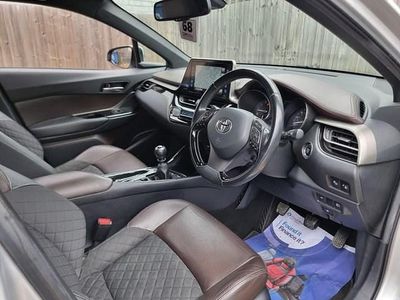 Used Toyota C-HR 115 HP (84 kW) 2017 Silver SUV