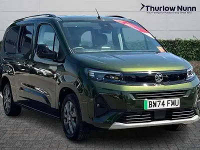 Used Vauxhall Combo Ultimate 100 kW (136 HP) 2026 MPV