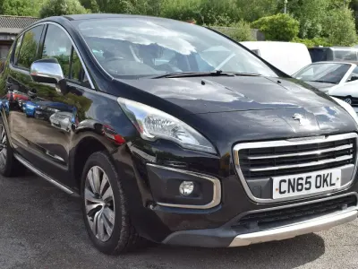 Used Peugeot 3008 Active 120 HP (88 kW) 2015 Black Estate