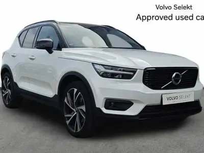 Usado Volvo XC40 R-Design Pro 188 CV (138 kW) 2020 Blanco SUV
