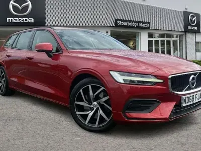 Used Volvo V60 Momentum 250 HP (183 kW) 2018 Red Estate