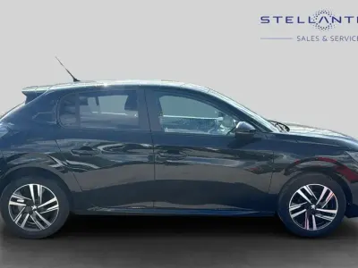 Used Peugeot 208 Active+ 74 HP (54 kW) 2023 Black Hatchback