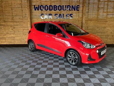 Used Hyundai i10 Premium 87 HP (63 kW) 2019 Red Hatchback