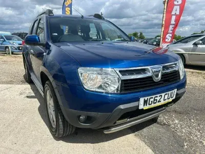 Begagnad Dacia Duster Lauréate 110 HK (80 kW) 2013 Blå SUV