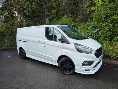 Used Ford Transit Custom Limited 170 HP (125 kW) 2019 White Van