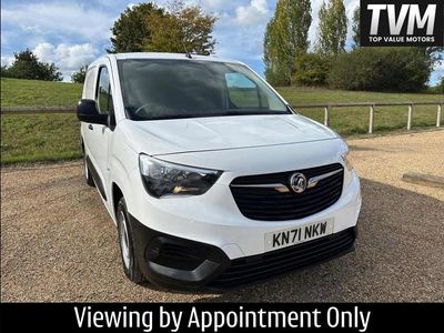 Used Vauxhall Combo 100 HP (73 kW) 2021 White Van