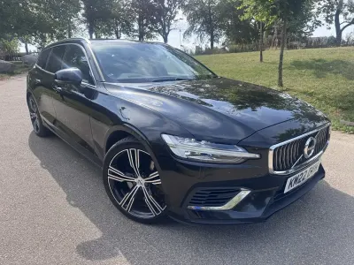 Used Volvo V60 Inscription 350 HP (257 kW) 2022 Black Estate
