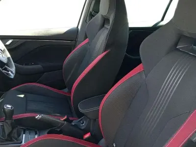 Usado Skoda Kamiq Monte Carlo 108 HP (79 kW) 2024 Branco SUV