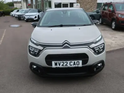 Usado Citroën C3 PureTech 82 HP (60 kW) 2022 Castanho Citadino