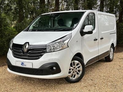 Begagnad Renault Trafic 120 HK (88 kW) 2019 Vit Minibuss