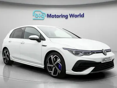 Second-hand VW Golf VIII R 320 CP (235 kW) 2023 Alb Hatchback