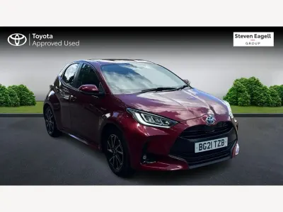 Used Toyota Yaris Hybrid Design 2021 Red Hatchback