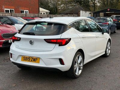 Used Vauxhall Astra SRi 2019 White Hatchback