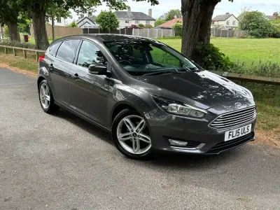 Used Ford Focus Titanium 125 HP (91 kW) 2015 Grey Hatchback