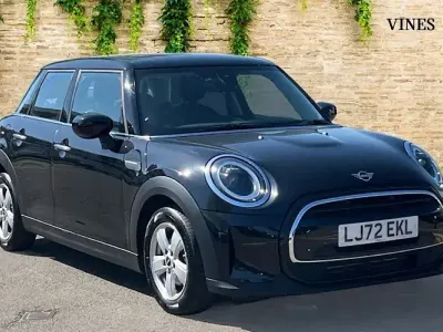 Used Mini Cooper Classic 136 HP (100 kW) 2022 Black Hatchback