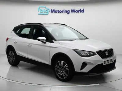 Used Seat Arona SE 95 HP (69 kW) 2023 White SUV
