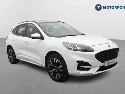 Usado Ford Kuga ST-Line X 224 CV (164 kW) 2023 Blanco SUV