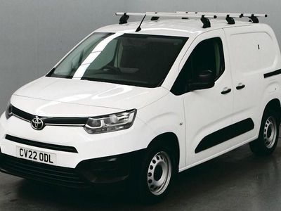 Usado Toyota Proace Active 100 CV (73 kW) 2022 Blanco Monovolumen