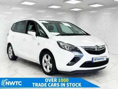 Used Vauxhall Zafira Tourer SRi 165 HP (121 kW) 2013 White MPV