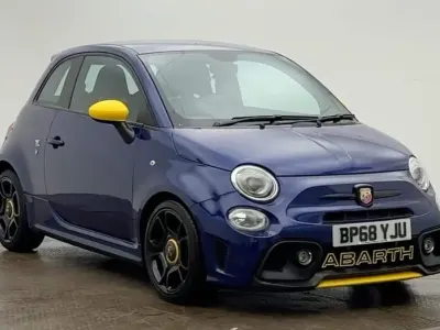 Begagnad Abarth 595 165 HK (121 kW) 2019 Blå Halvkombi