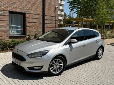 Used Ford Focus Zetec 2015 Silver Hatchback