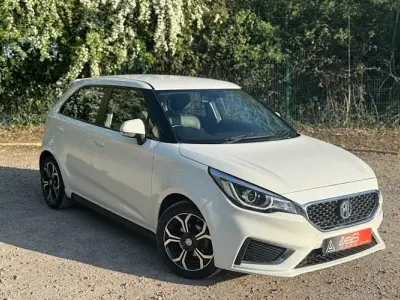 Begagnad MG MG3 Exclusive 106 HK (77 kW) 2024 Halvkombi