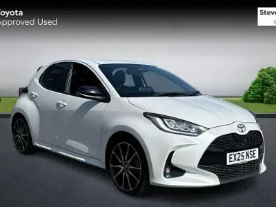 Used Toyota Yaris Sport 131 HP (96 kW) 2025 White Hatchback