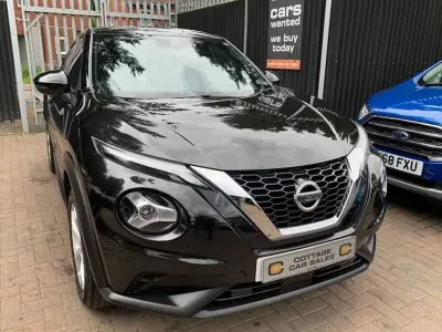 Używany Nissan Juke N-Connecta 2022 Czarny SUV