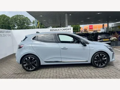 Gebraucht Renault Clio V Techno 143 PS (105 kW) 2025 Grau Kleinwagen