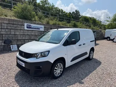 Used Peugeot Partner 131 HP (96 kW) 2021 White MPV
