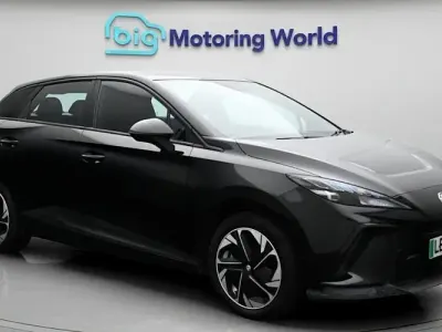 Używany MG MG4 EV SE 150 kW (204 KM) 2024 Hatchback