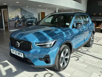New Volvo XC40 Plus 197 HP (144 kW) 2026 SUV
