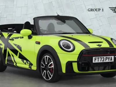 Używany Mini John Cooper Works 228 KM (167 kW) 2024 Żółty Hatchback