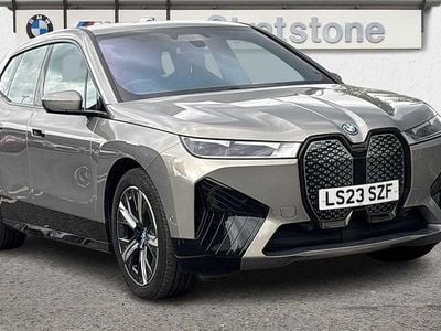 BMW iX